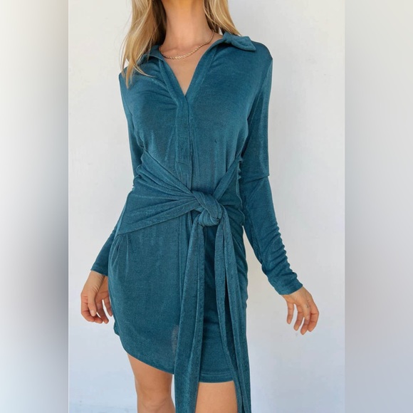 vestique Teal Slimming Wrap Waist "Meet For A Martini Dress" NWT - Size M - Picture 2 of 7